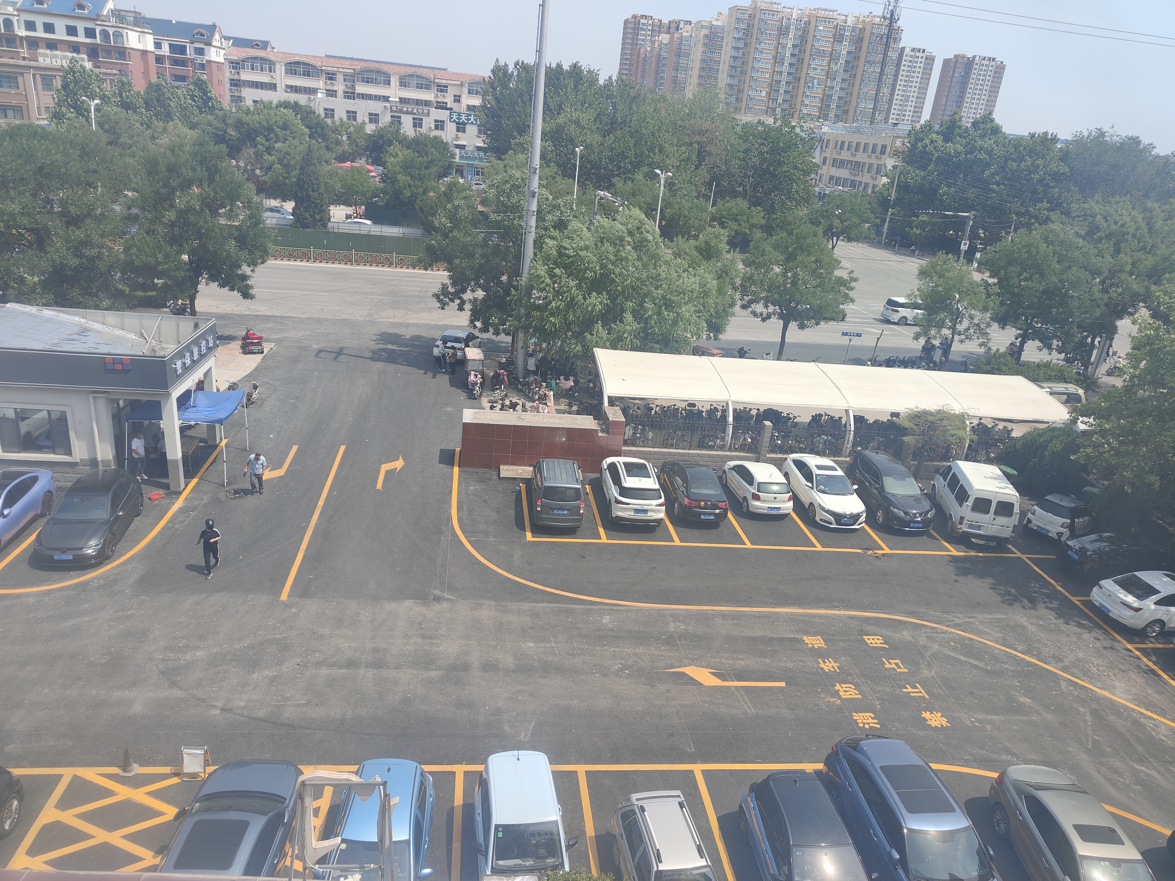 院内停车、交通指引.jpg